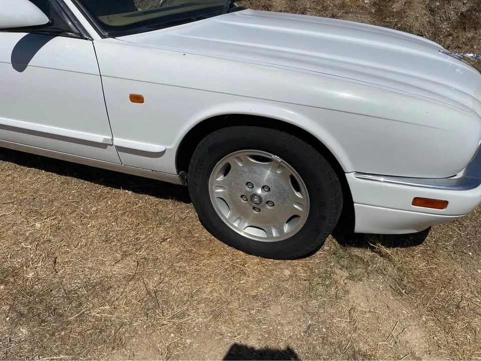 1997 Jaguar X300 XJ - Image 2 of 9