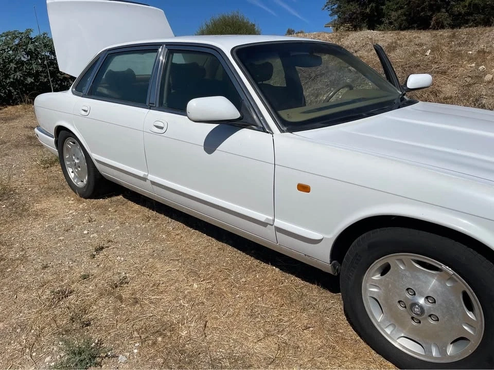 1997 Jaguar X300 XJ - Image 3 of 9