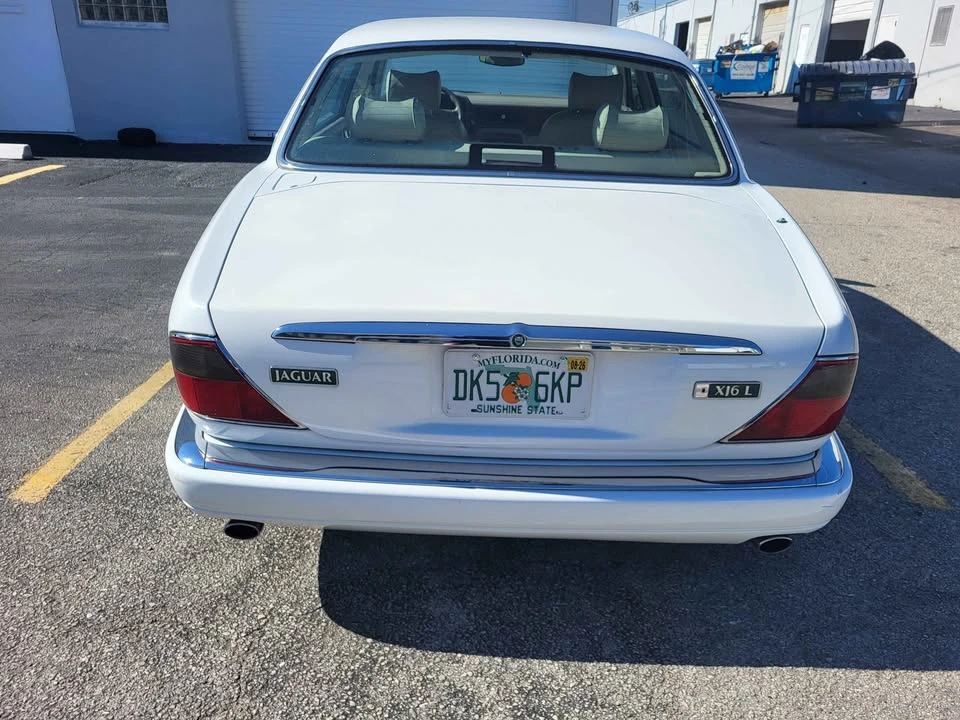 1997 Jaguar X300 XJ - Image 7 of 14