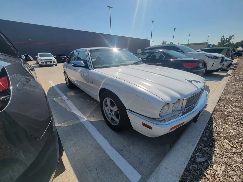 1997 Jaguar X300 XJ - Image 3 of 9