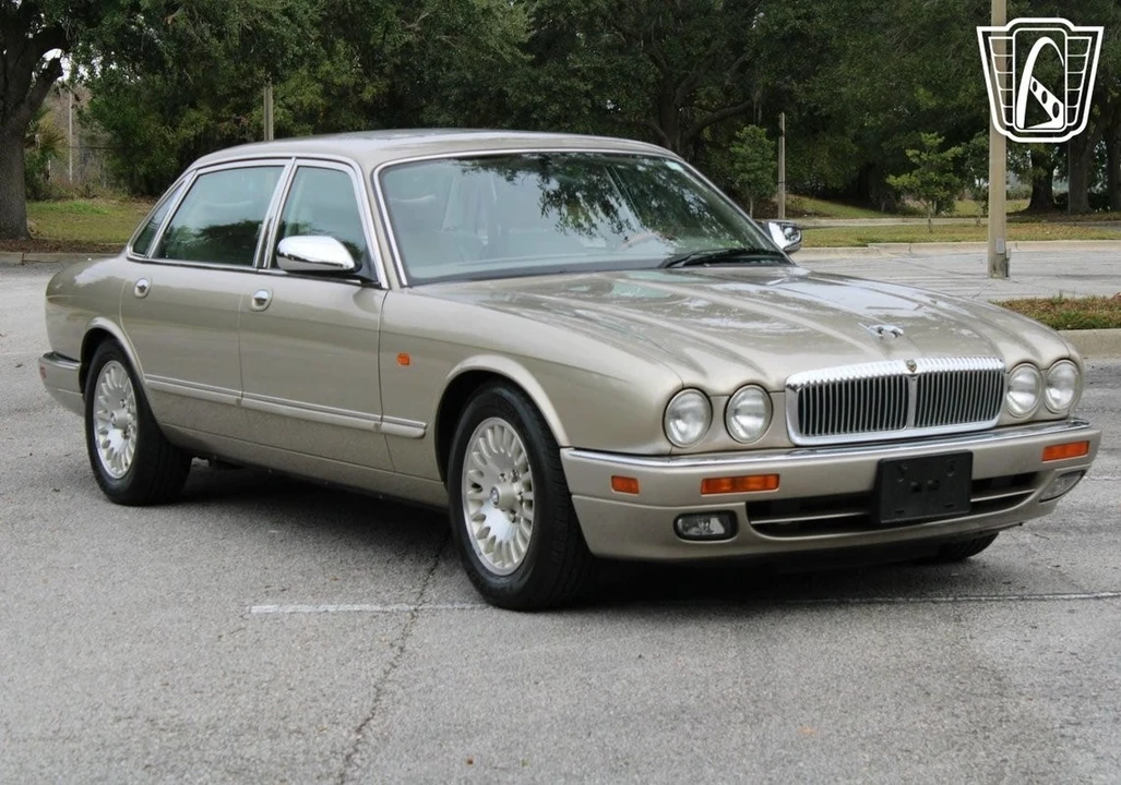 1997 Jaguar X300 XJ - Image 15 of 21