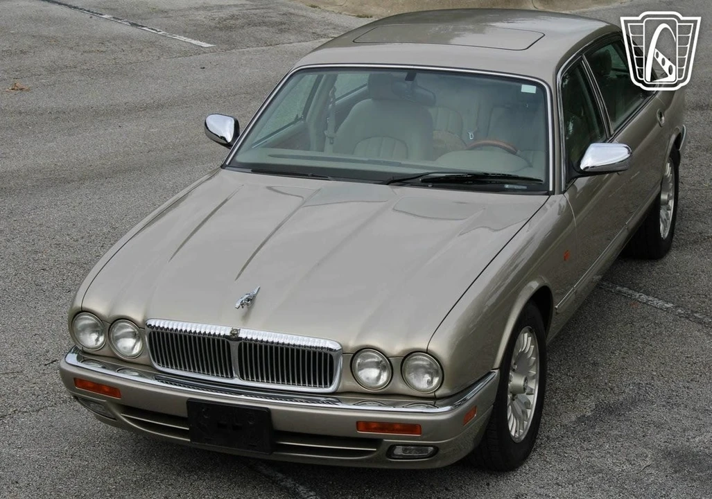 1997 Jaguar X300 XJ - Image 7 of 12