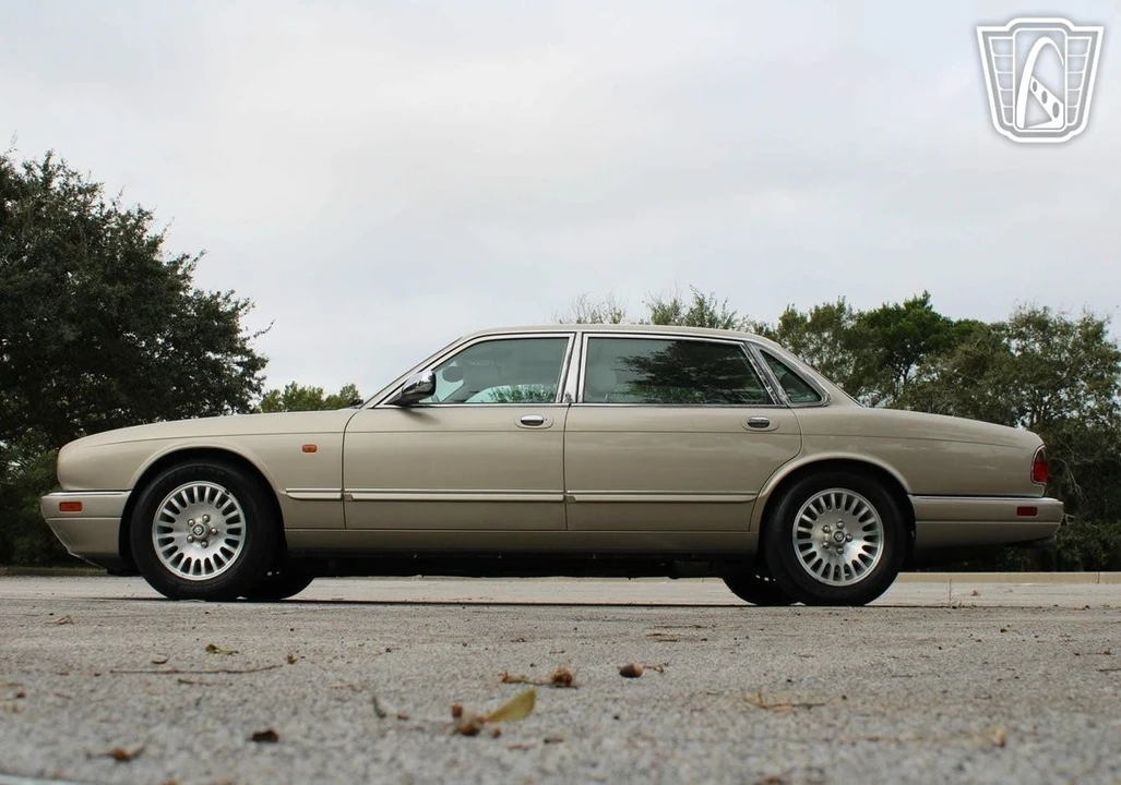 1997 Jaguar X300 XJ - Image 20 of 21