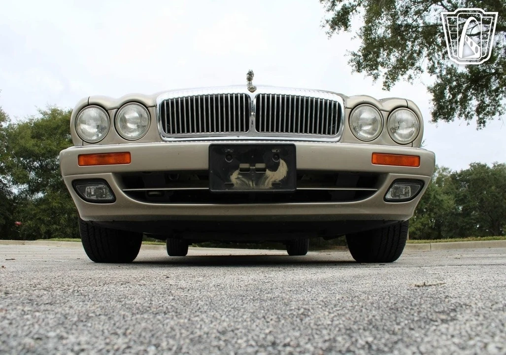 1997 Jaguar X300 XJ - Image 17 of 21