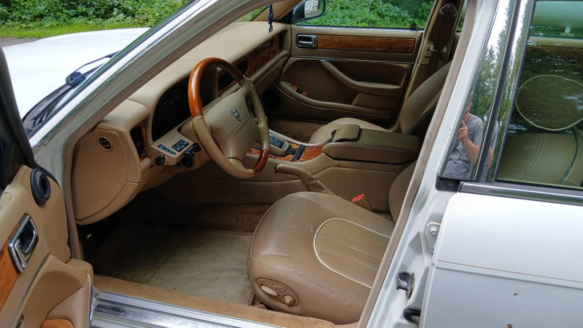 1997 Jaguar X300 XJ - Image 16 of 20