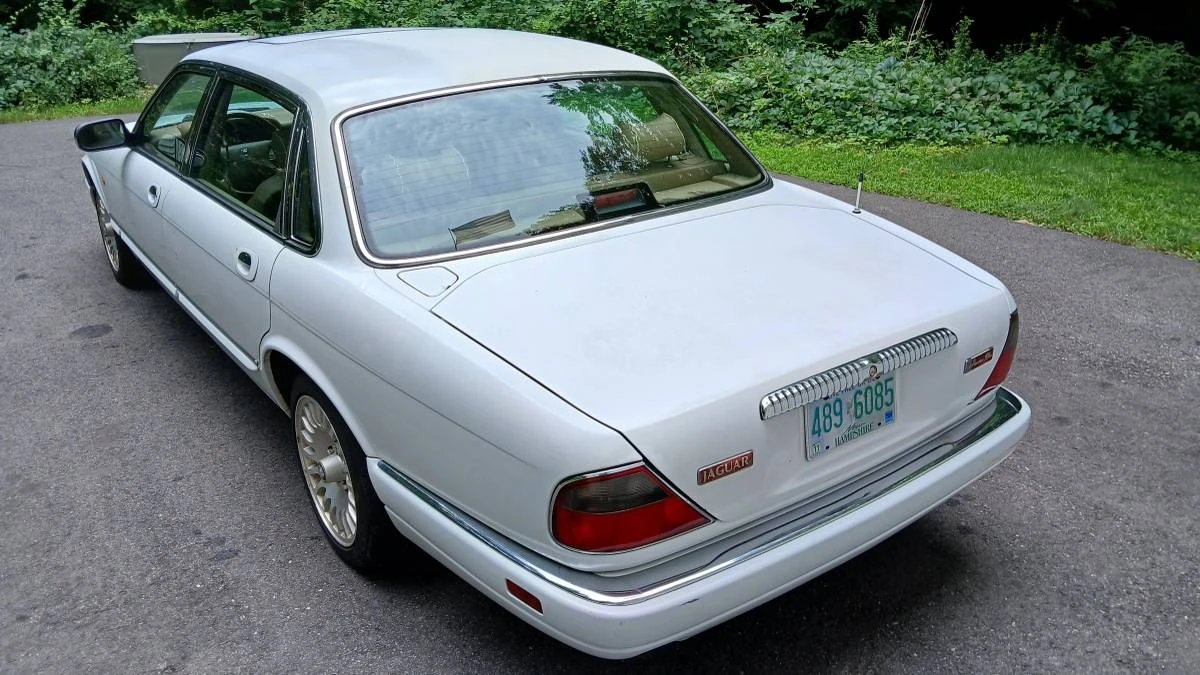 1997 Jaguar X300 XJ - Image 8 of 20