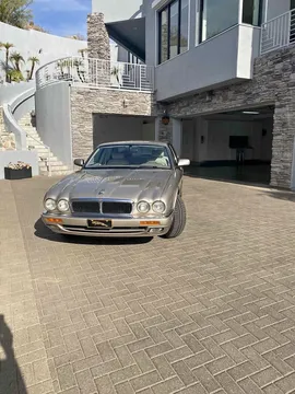 1997 Jaguar XJ6 Vanden Plas