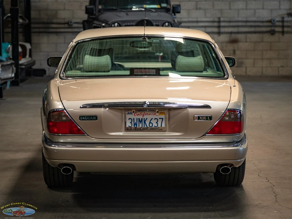 1997 Jaguar X300 XJ - Image 18 of 31