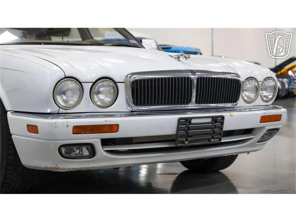 1997 Jaguar X300 XJ - Image 6 of 31