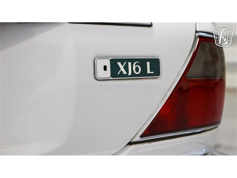 1997 Jaguar X300 XJ - Image 5 of 31