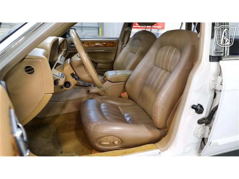 1997 Jaguar X300 XJ - Image 12 of 31
