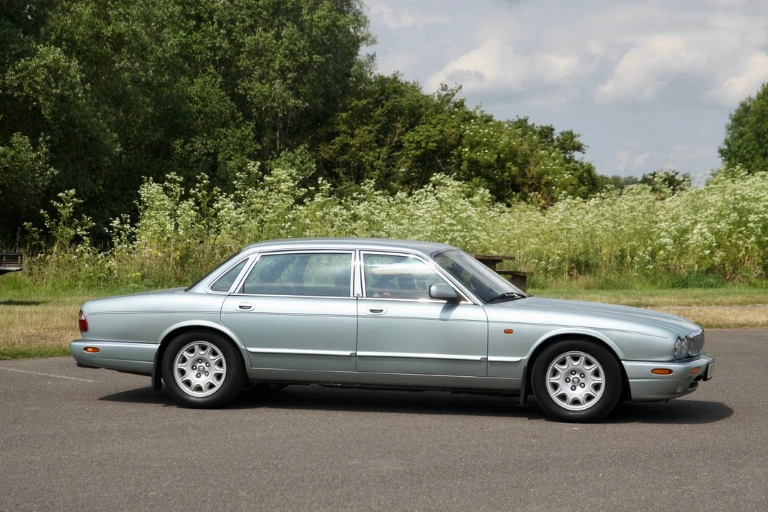 1997 Jaguar X308 XJ - Image 15 of 30