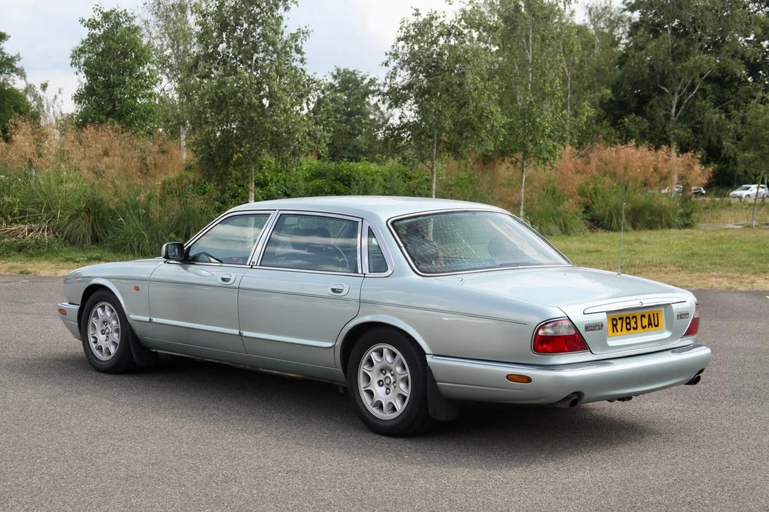 1997 Jaguar X308 XJ - Image 9 of 30