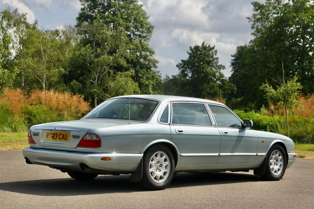 1997 Jaguar X308 XJ - Image 18 of 30