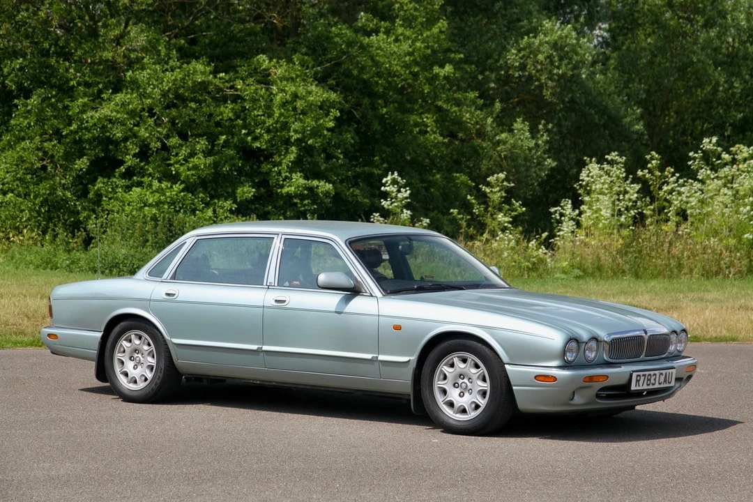 1997 Jaguar X308 XJ - Image 13 of 30