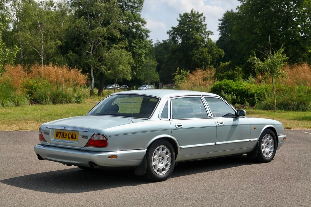 1997 Jaguar X308 XJ - Image 8 of 30