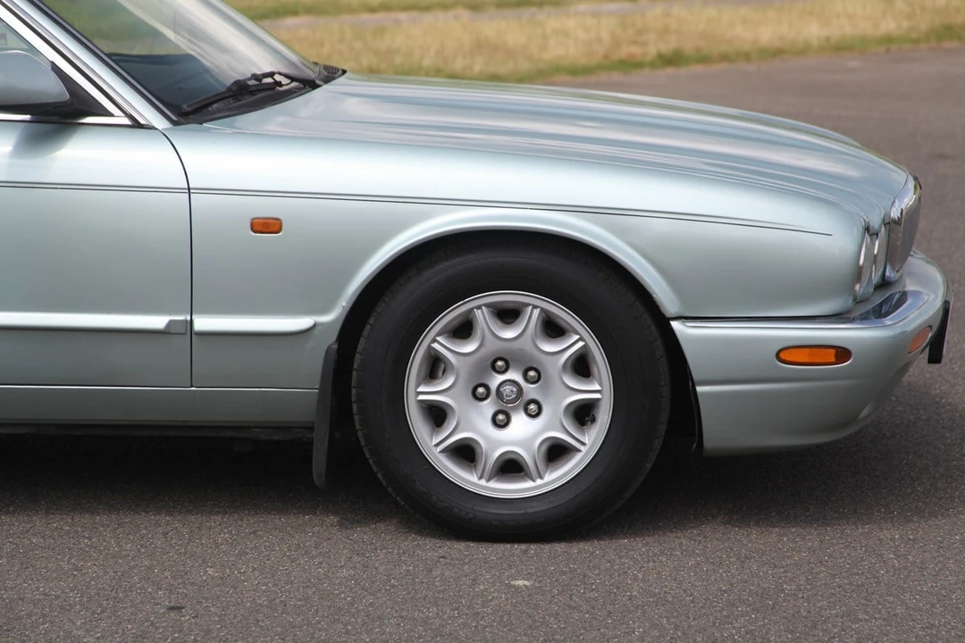 1997 Jaguar X308 XJ - Image 28 of 30