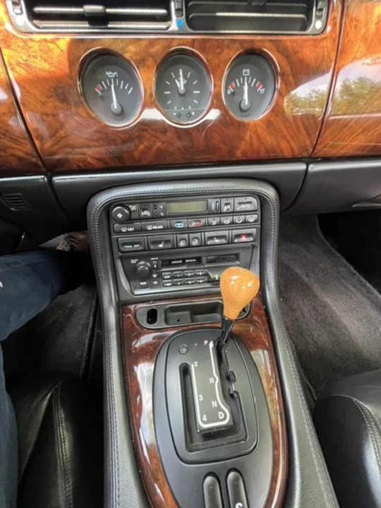 1997 Jaguar X308 XJ - Image 11 of 16