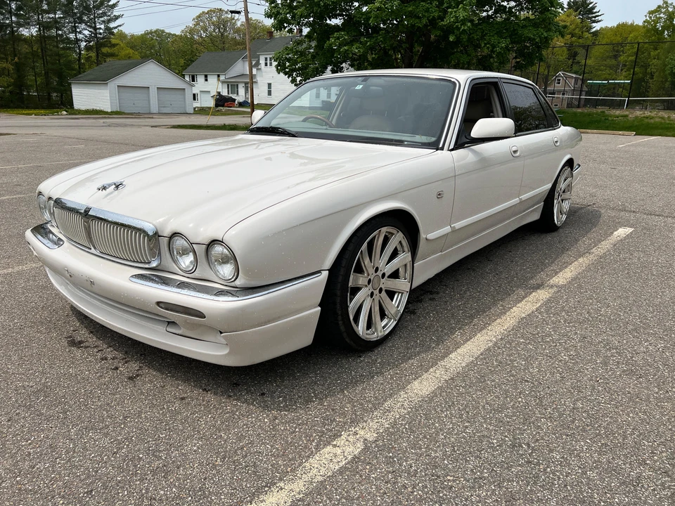 1997 Jaguar X300 XJ - Image 9 of 31
