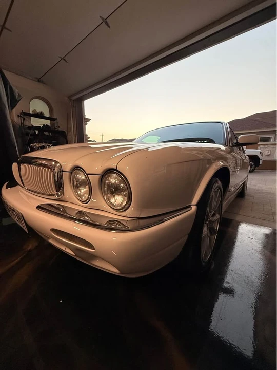 1997 Jaguar X308 XJ - Image 3 of 15