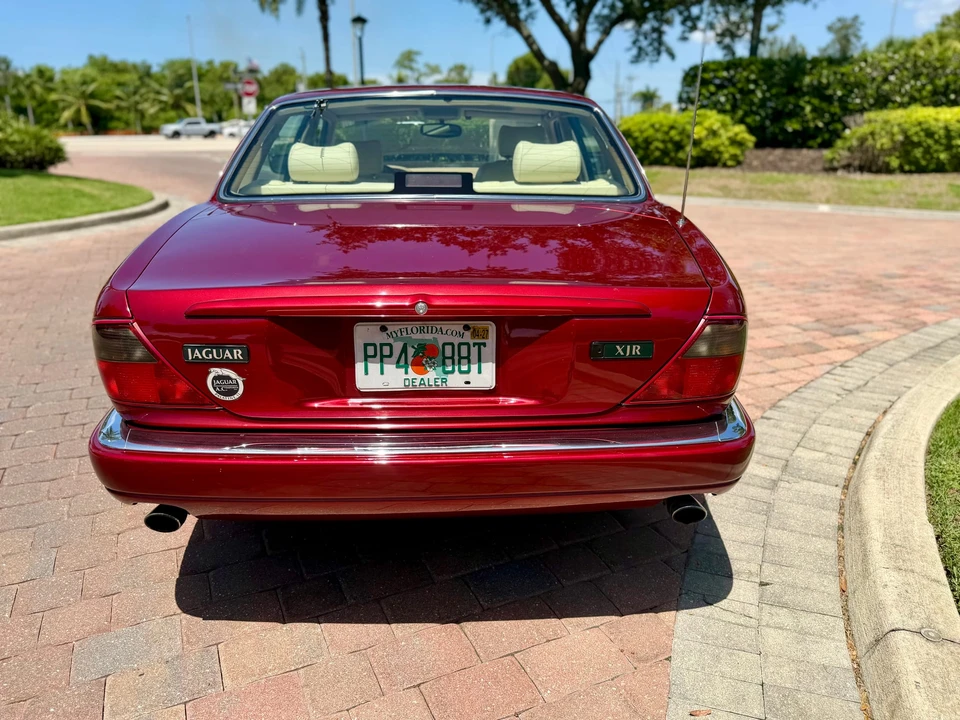 1997 Jaguar X306 XJR - Image 8 of 31