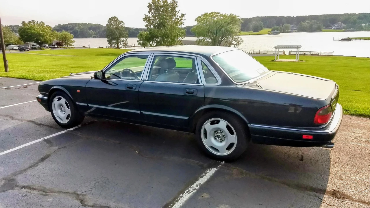 1997 Jaguar X306 XJR - Image 4 of 31