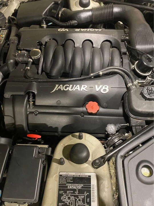 1997 Jaguar X100 XK8 - Image 8 of 13