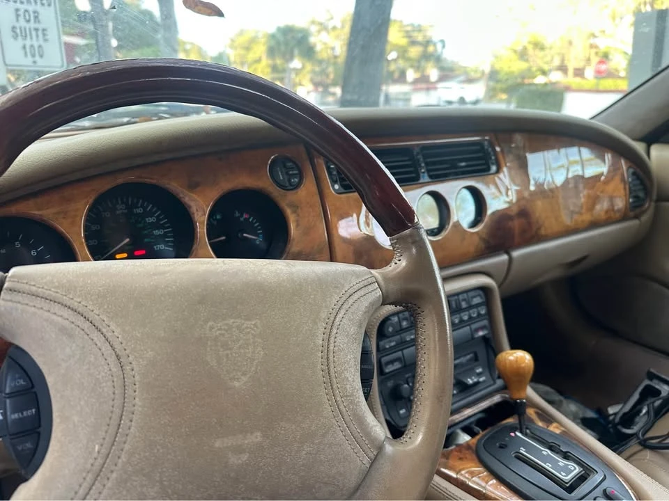 1997 Jaguar X100 XK8 - Image 4 of 9