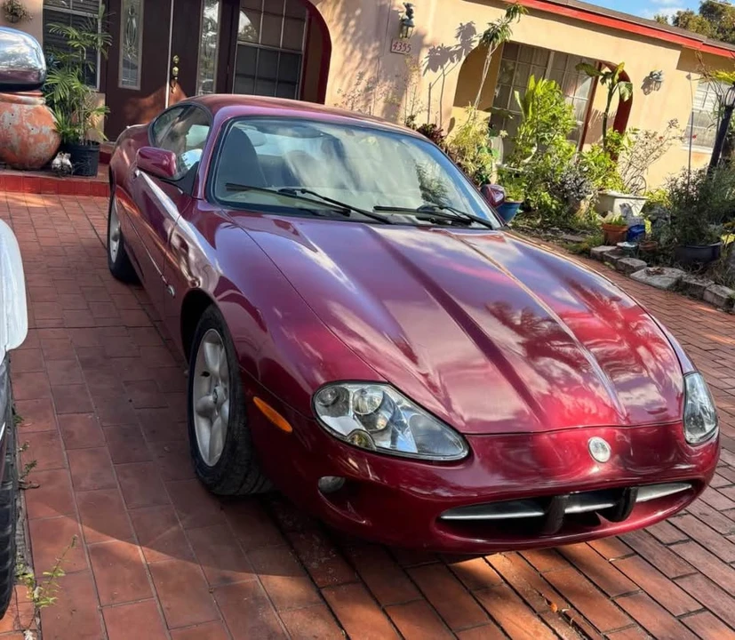 1997 Jaguar X100 XK8 - Image 2 of 5