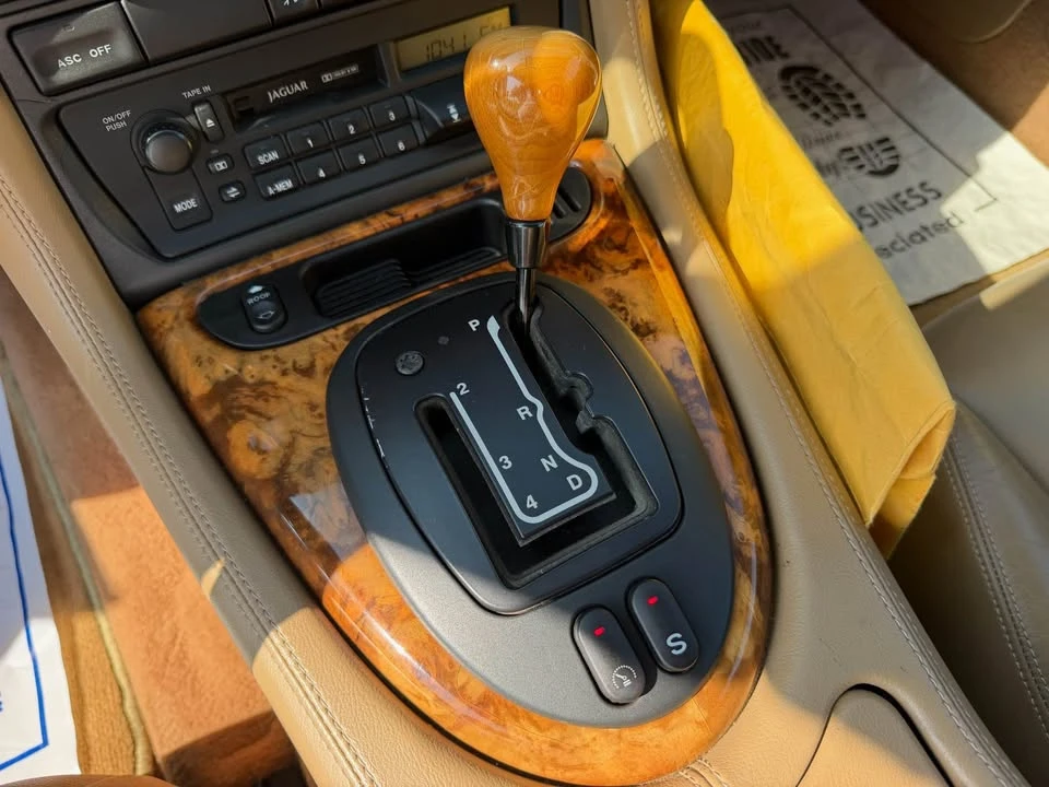 1997 Jaguar X100 XK8 - Image 16 of 20