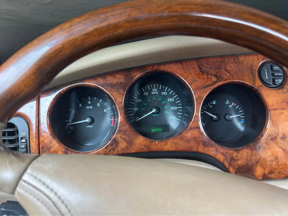 1997 Jaguar X100 XK8 - Image 4 of 9