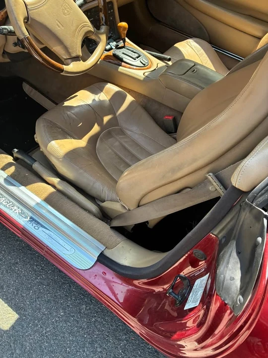 1997 Jaguar X100 XK8 - Image 6 of 8