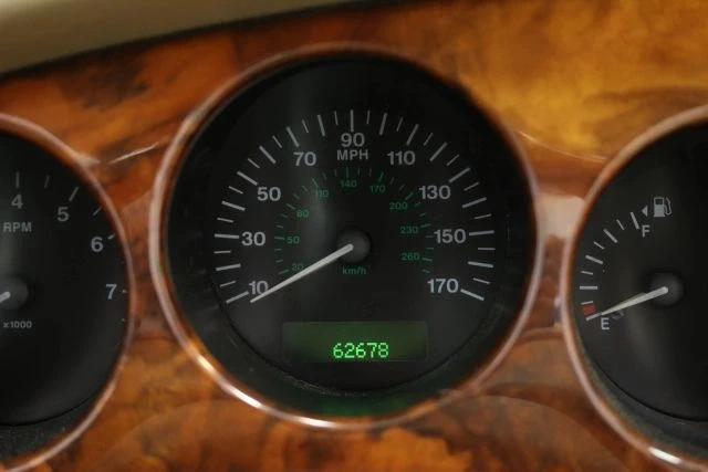 1997 Jaguar X100 XK8 - Image 8 of 12