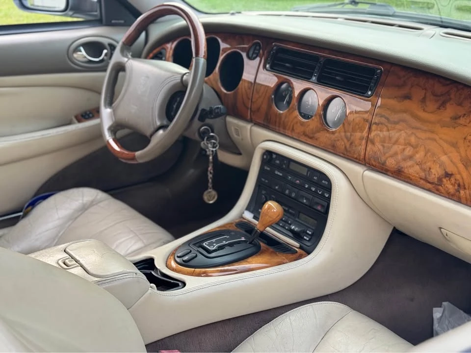 1997 Jaguar X100 XK8 - Image 4 of 9