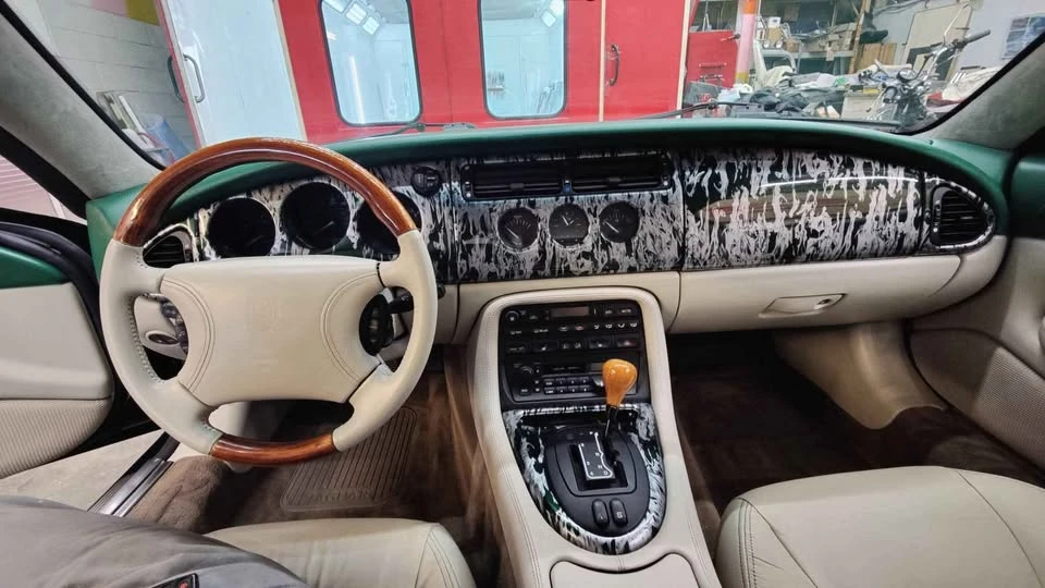 1997 Jaguar X100 XK8 - Image 7 of 8