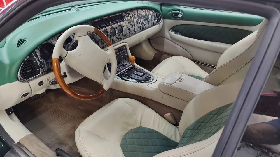 1997 Jaguar X100 XK8 - Image 6 of 8