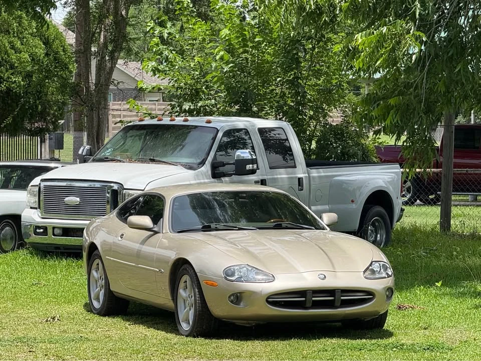 1997 Jaguar X100 XK8 - Image 2 of 17