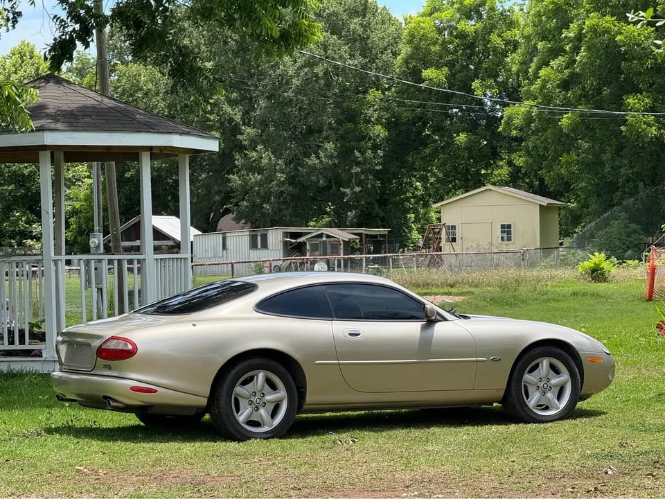 1997 Jaguar X100 XK8 - Image 10 of 17