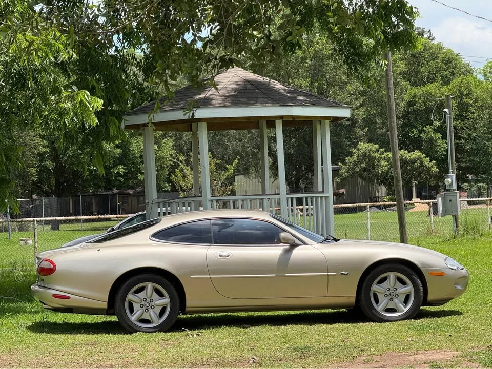 1997 Jaguar X100 XK8 - Image 12 of 17