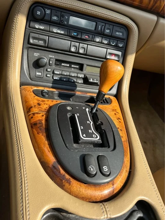 1997 Jaguar X100 XK8 - Image 8 of 10