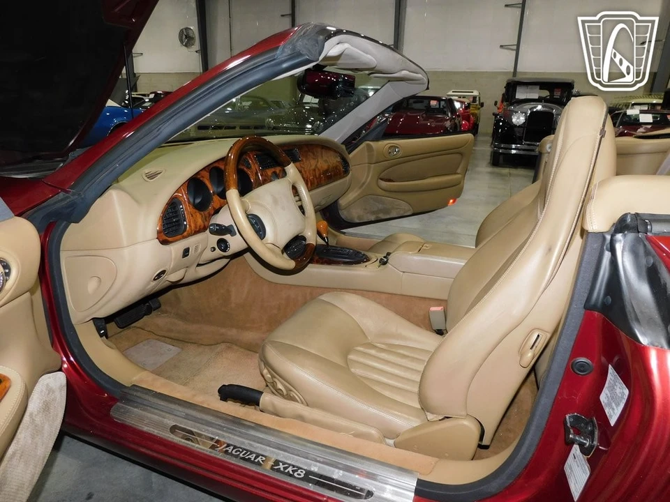 1997 Jaguar X100 XK8 - Image 7 of 12