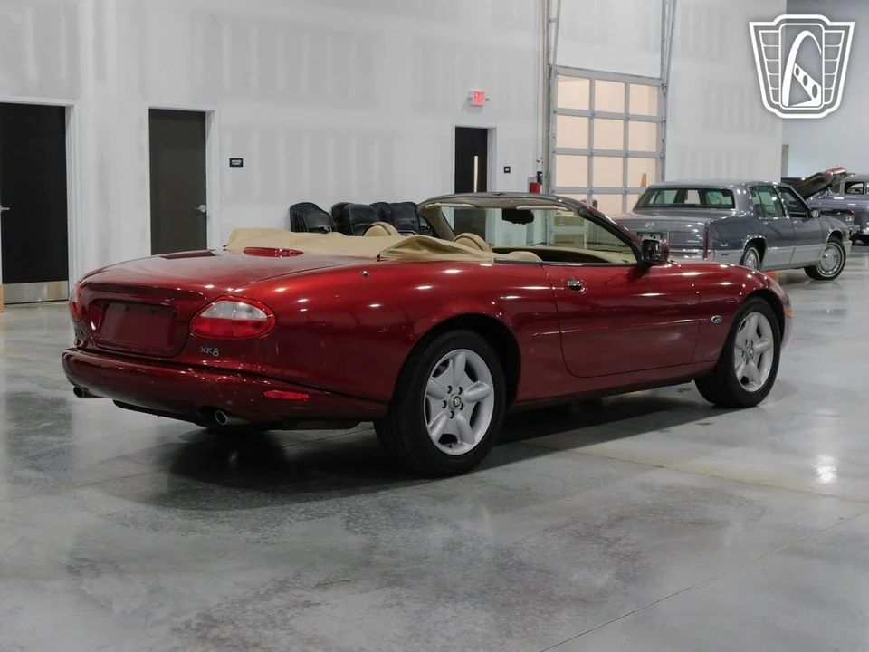 1997 Jaguar X100 XK8 - Image 5 of 12