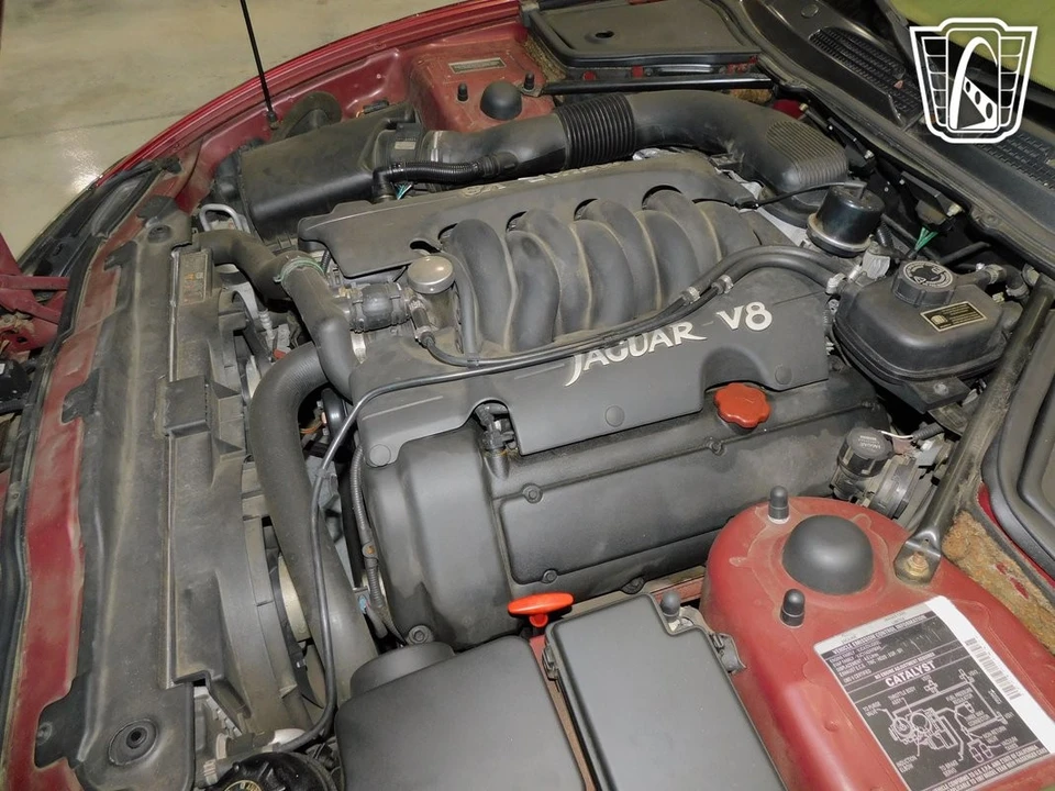 1997 Jaguar X100 XK8 - Image 10 of 12