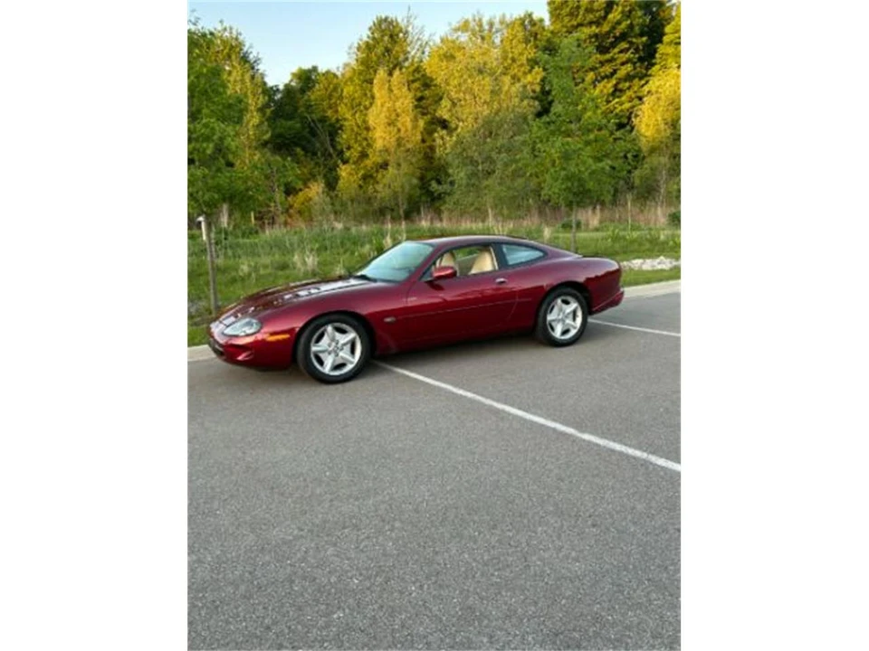 1997 Jaguar X100 XK8 - Image 9 of 26