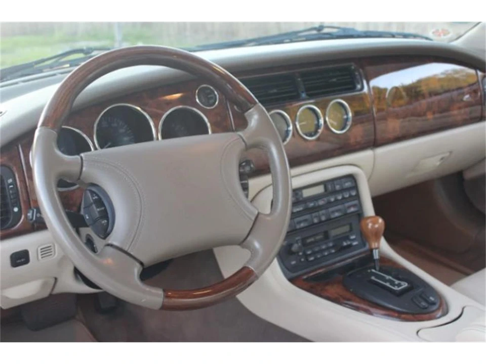 1997 Jaguar X100 XK8 - Image 13 of 26