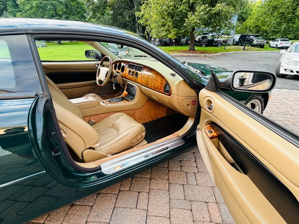 1997 Jaguar X100 XK8 - Image 4 of 31