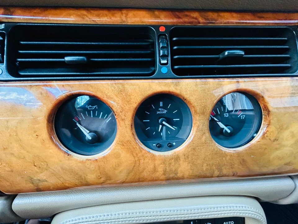 1997 Jaguar X100 XK8 - Image 21 of 31