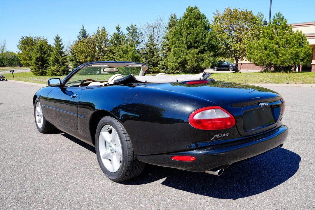 1997 Jaguar X100 XK8 - Image 6 of 31