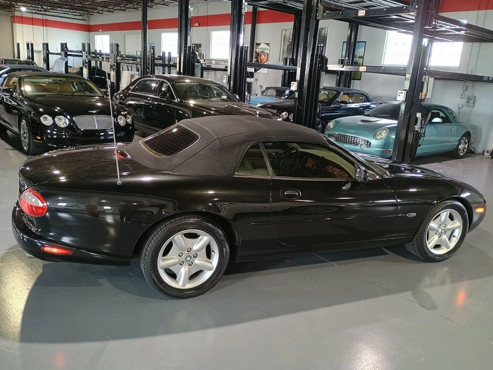 1997 Jaguar X100 XK8 - Image 8 of 12