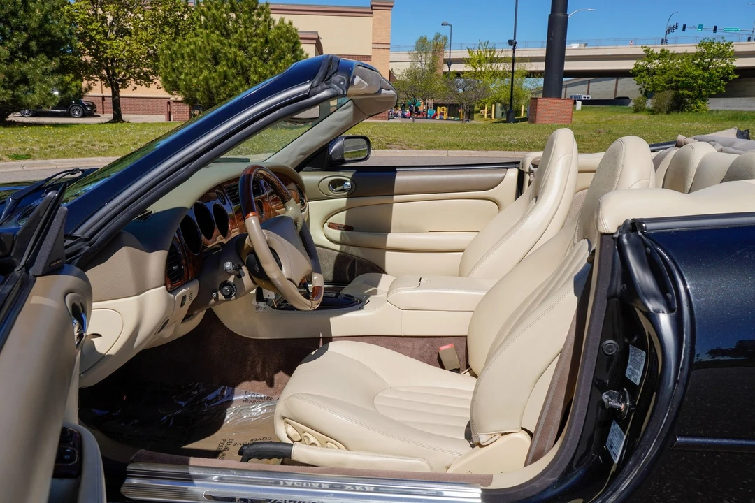 1997 Jaguar X100 XK8 - Image 11 of 31